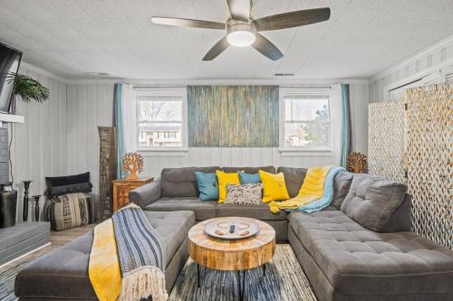 Stylish Haven 11 Minutes from the Richmond Airport — 4-Star Luxury Hotel in Richmond, United States