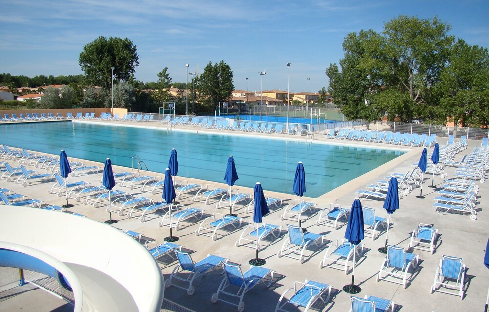 Domaine Résidentiel de Plein Air Odalys Elysée in Le Grau-Du-Roi, France