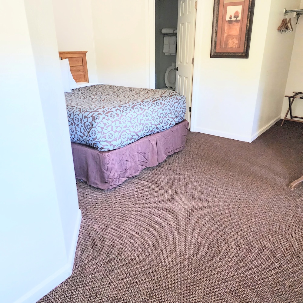 Canyon Motel - photo 22