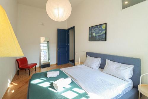 Charming 2BR Near Rooms Hotel By Wehost