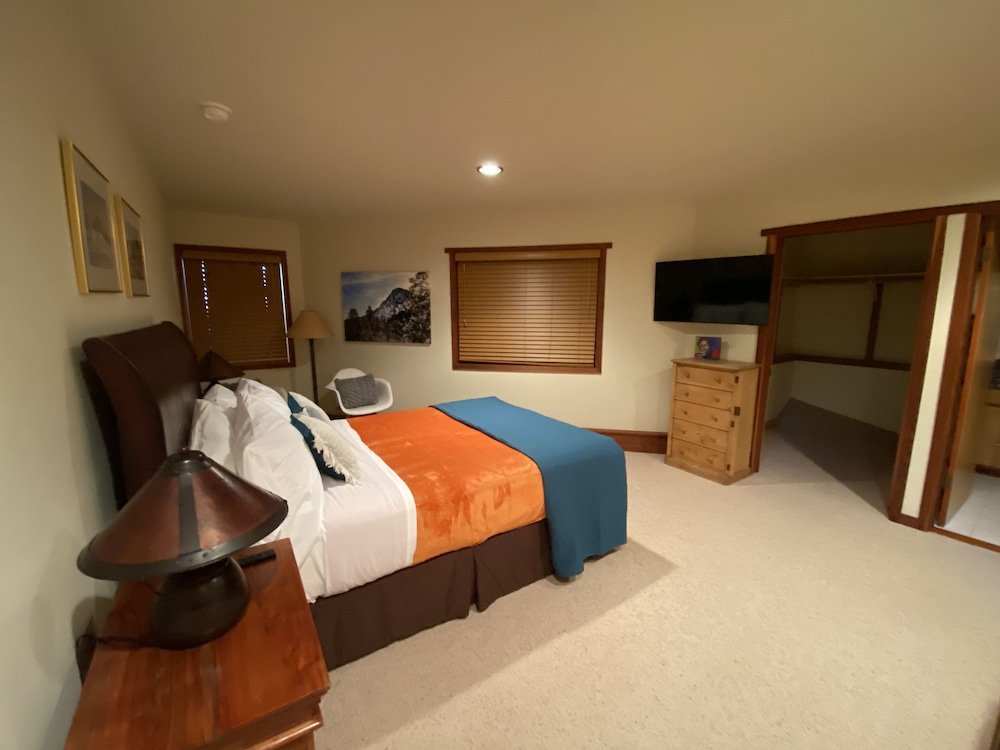 Idyllwild Inn - photo 18