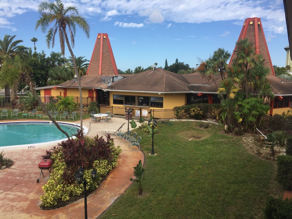 Rodeway Inn Holiday FL - photo 42