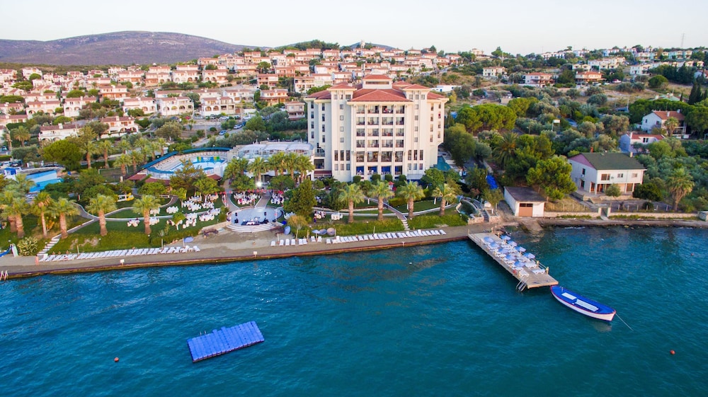 Sibyl Hotel Erythrai by Muup — hotel in Cesme