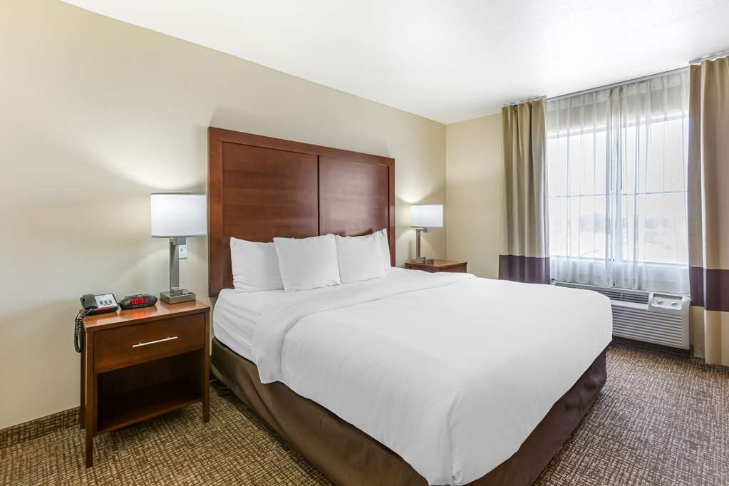Comfort Inn & Suites Yuma I 8 - photo 24