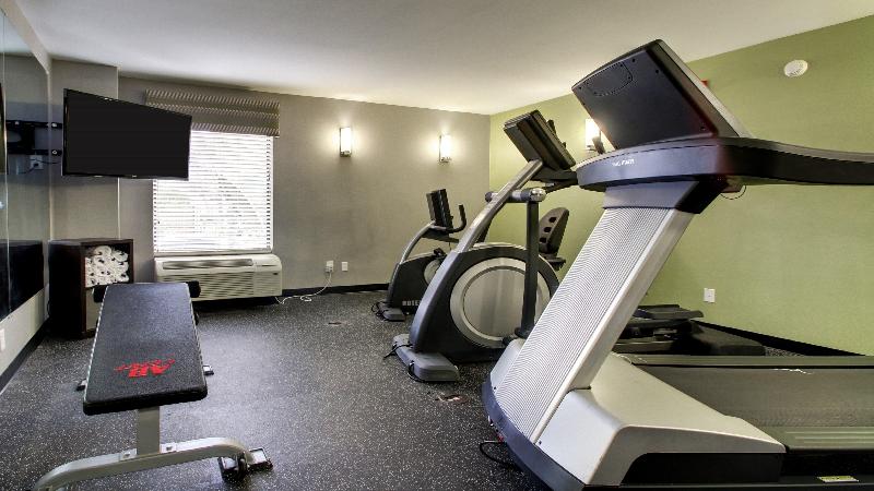 Holiday Inn Express & Suites Jackson Downtown Coliseum by IHG - photo 63