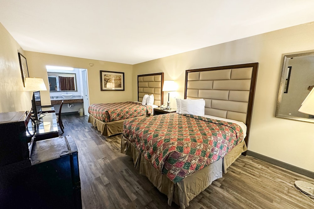 Executive Inn Ridgeway I 77 - photo 17