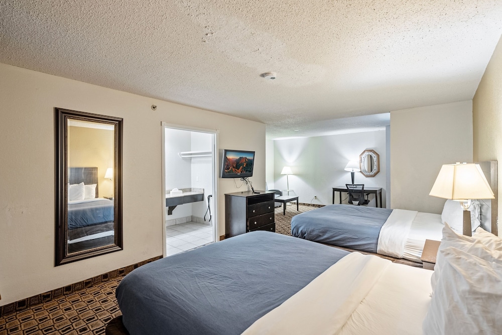 Coratel Plus Suites Wichita West Airport - photo 15