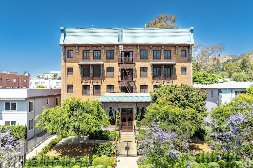The Nirvana Apartment Hotel — 4-Star Luxury Hotel in Los Angeles, United States
