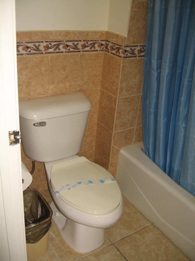 Royal Inn Motel Long Beach - photo 22