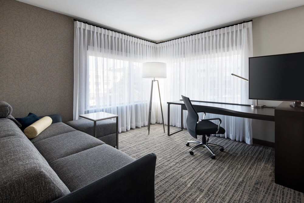 Residence Inn by Marriott Boulder Canyon Boulevard - photo 7