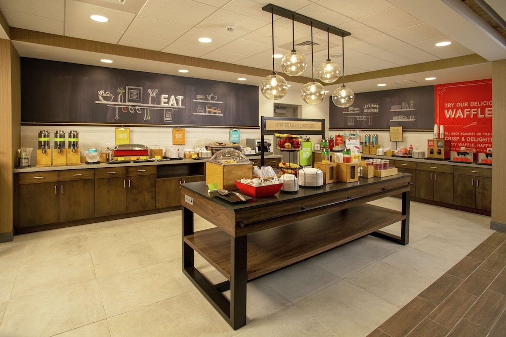 Hampton Inn & Suites Kutztown - photo 17