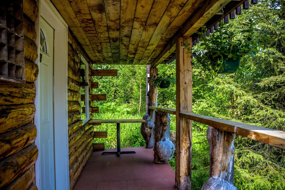 Midnight Sun Log Cabins - photo 56