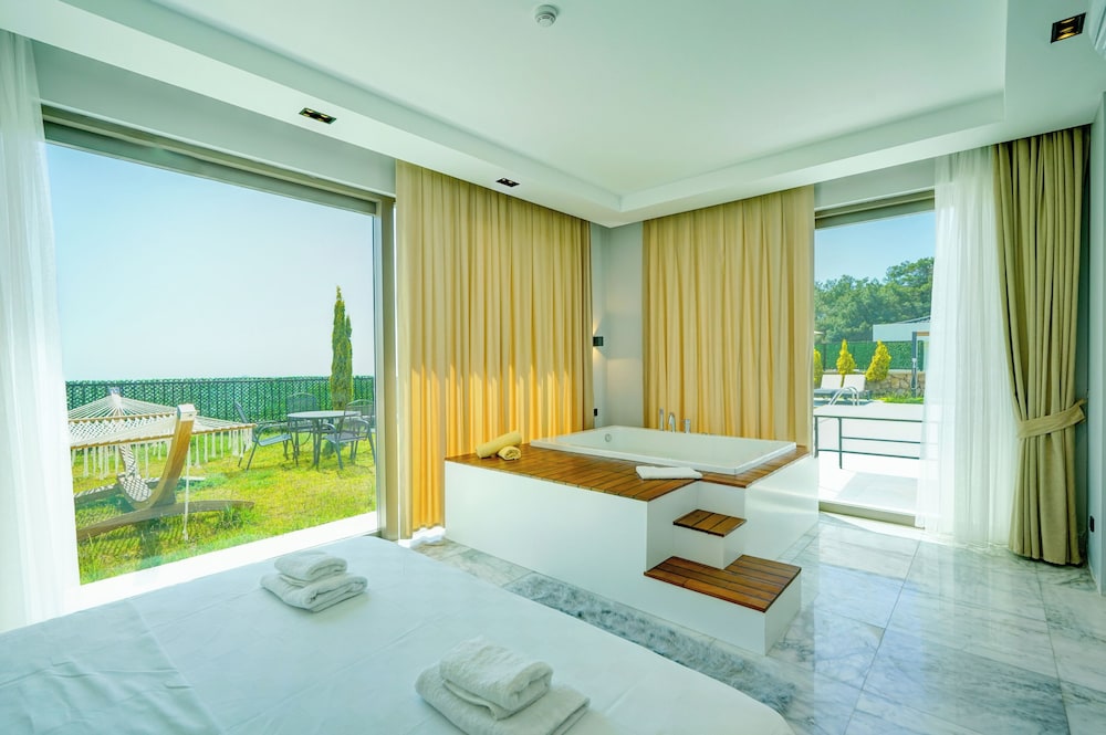 Villa Mars 6 Planet Luxury Villas — 4-Star Luxury Hotel in Kas, Turkey