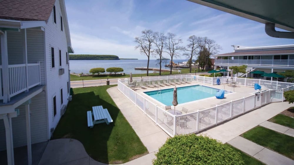 Edgewater Resort - photo 162