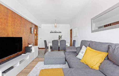 Spacious 3 Bedroom Apartment in Lisbon — 4-Star Luxury Hotel in Lisbon, Portugal