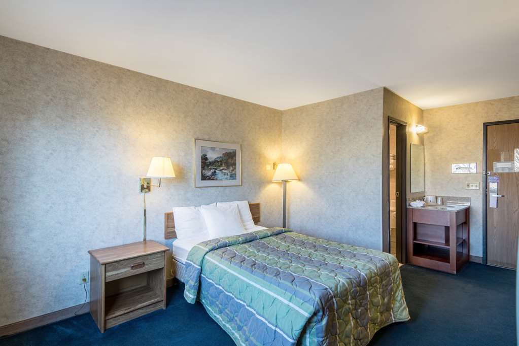 Motel 6 Eau Claire WI - photo 14