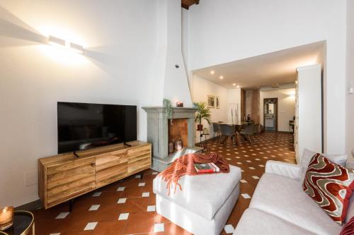 Apartments Florence Faenza Terrace — 4-Star Luxury Hotel in Florence, Italy