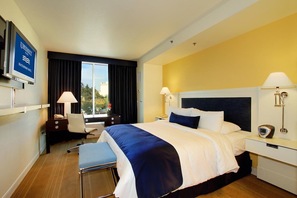 University Plaza Waterfront Hotel - photo 9