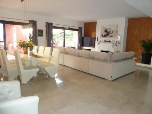 The Penthouse — Manilva