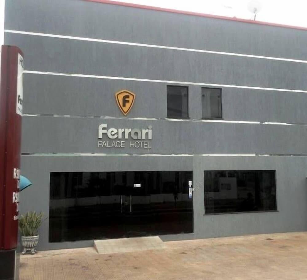 Ferrari Palace Hotel in Boa Vista, Brasil