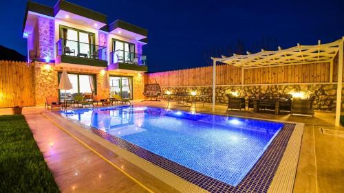 Bezirgan Village 2 Bedroom Villa — 4-Star Luxury Hotel in Kalkan, Turkey