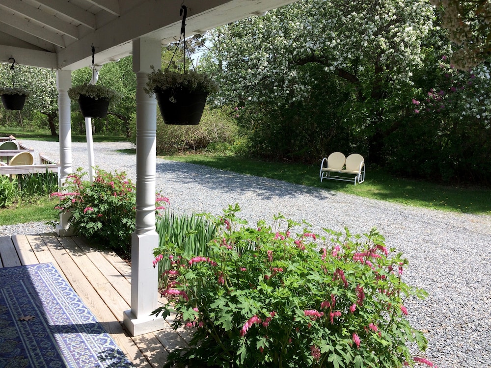Coach Stop Inn - photo 69