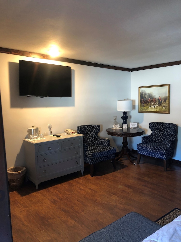 Beekman Arms and Delamater Inn - photo 12