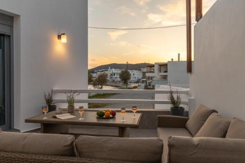 Almyra House — 4-Star Luxury Hotel in Adamas, Greece
