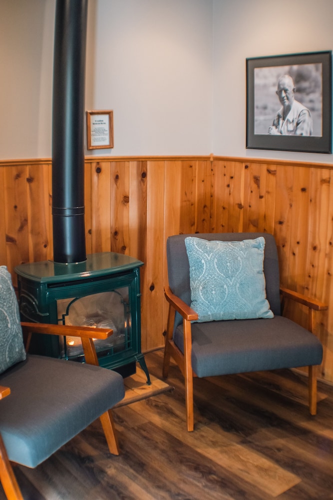 Steamboat Inn - photo 45