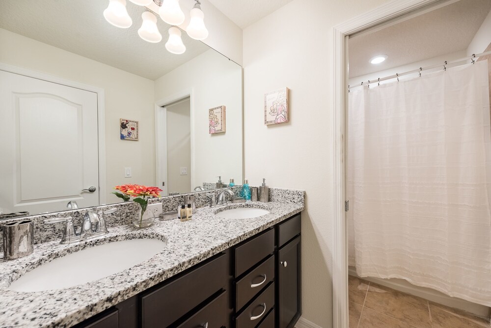 Magic Retreat Near Disney Sleeps 12 Private Pool Sol101 - photo 23