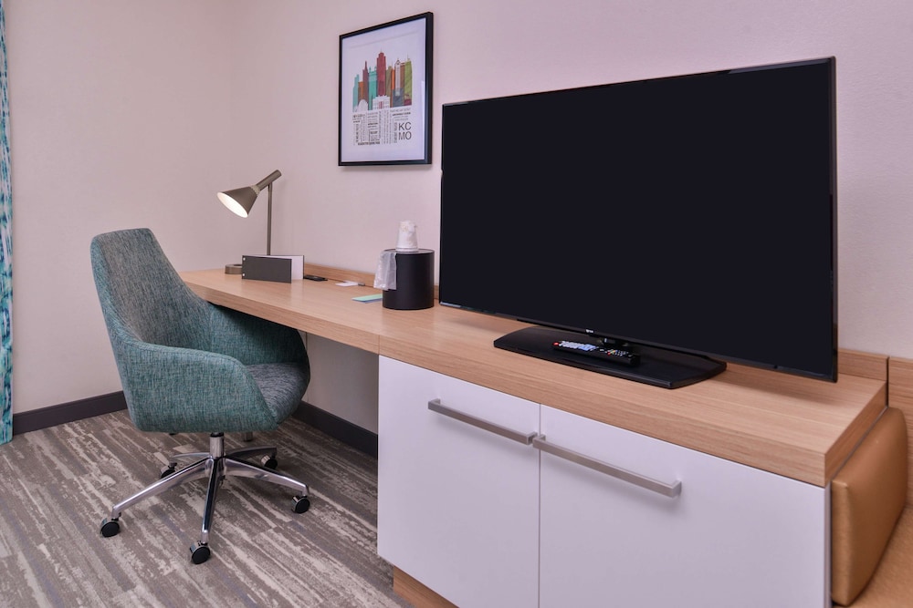 Hilton Garden Inn Kansas City Airport - photo 10