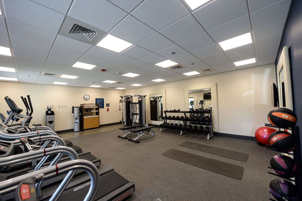 Hampton Inn & Suites Lenoir - photo 44