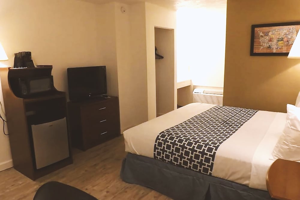 Coratel Inn & Suites by Jasper McCook - photo 14
