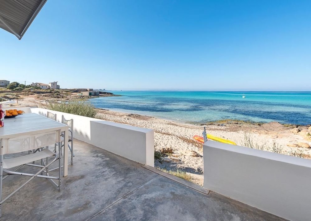 Beach House Es Trenc — 4-Star Luxury Hotel in Campos, Spain