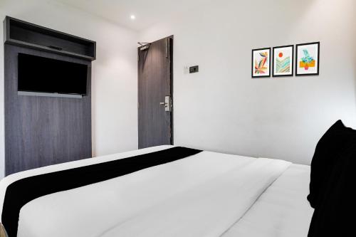 Super Collection O Andheri Near Western Express Highway