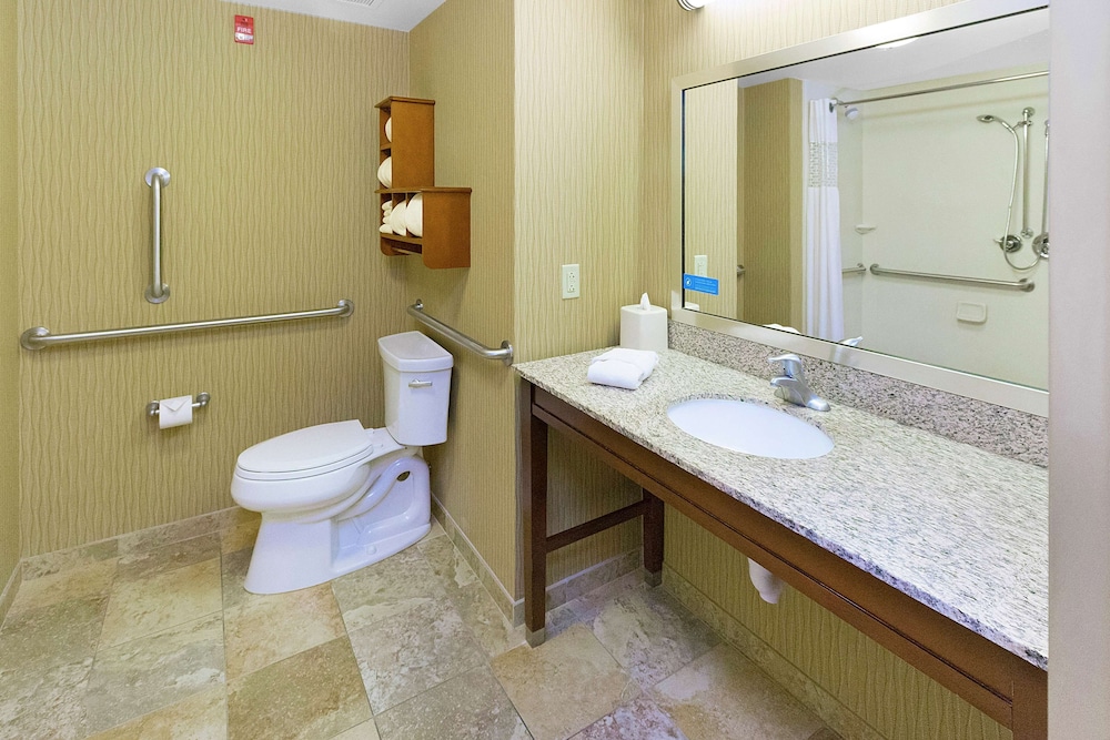 Hampton Inn Waynesburg - photo 34
