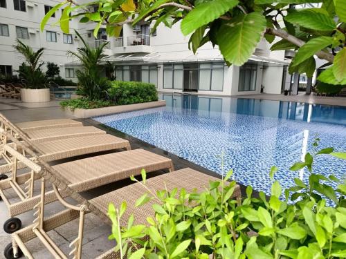 Josiah — 4-Star Luxury Hotel in Manila, Philippines