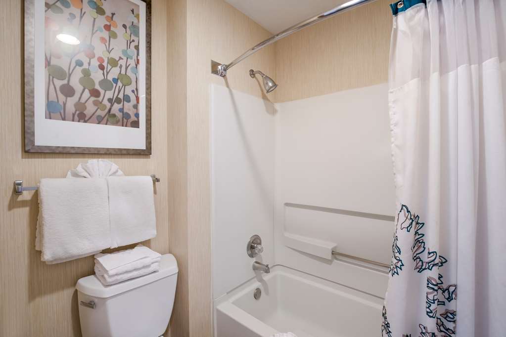 SenS Suites Livermore SureStay Collection by Best Western - photo 39