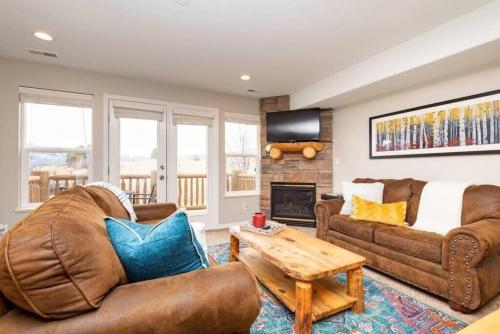 Powder Mtn Retreat MH110 Near Powder Mtn Hot Tub in Eden, United States