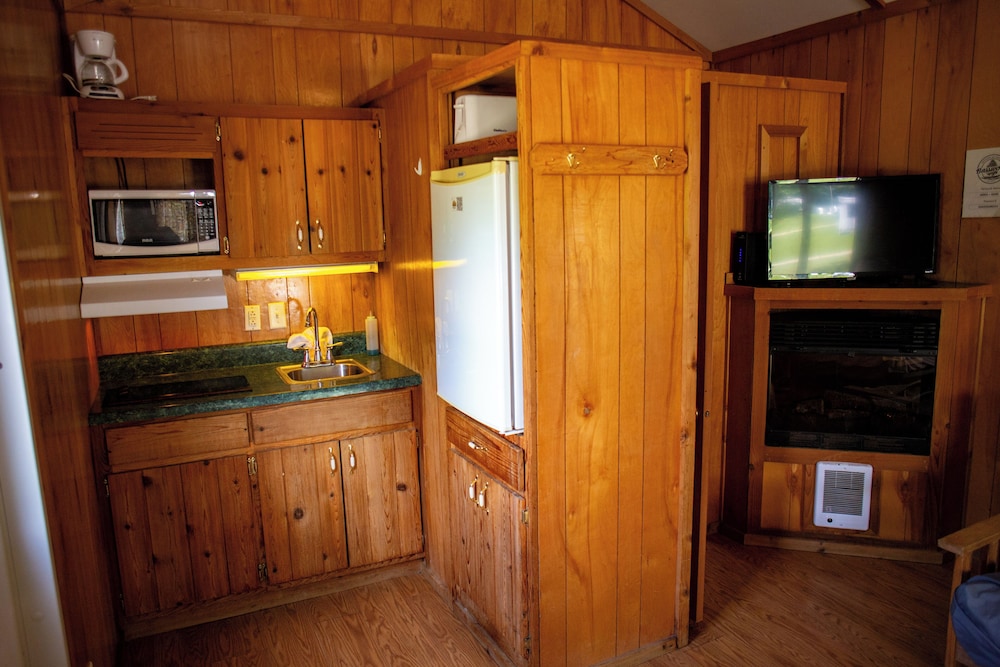 Basswood Resort - photo 17