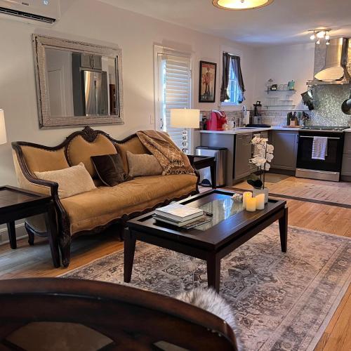 cozy retreat in upscale Green Hills in west Nashville — 4-Star Luxury Hotel in Nashville, United States