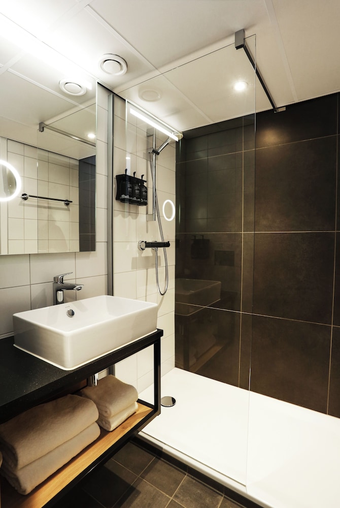 Hotel Nordseka The Hague Voorburg — 4-Star Luxury Hotel in Voorburg, Netherlands