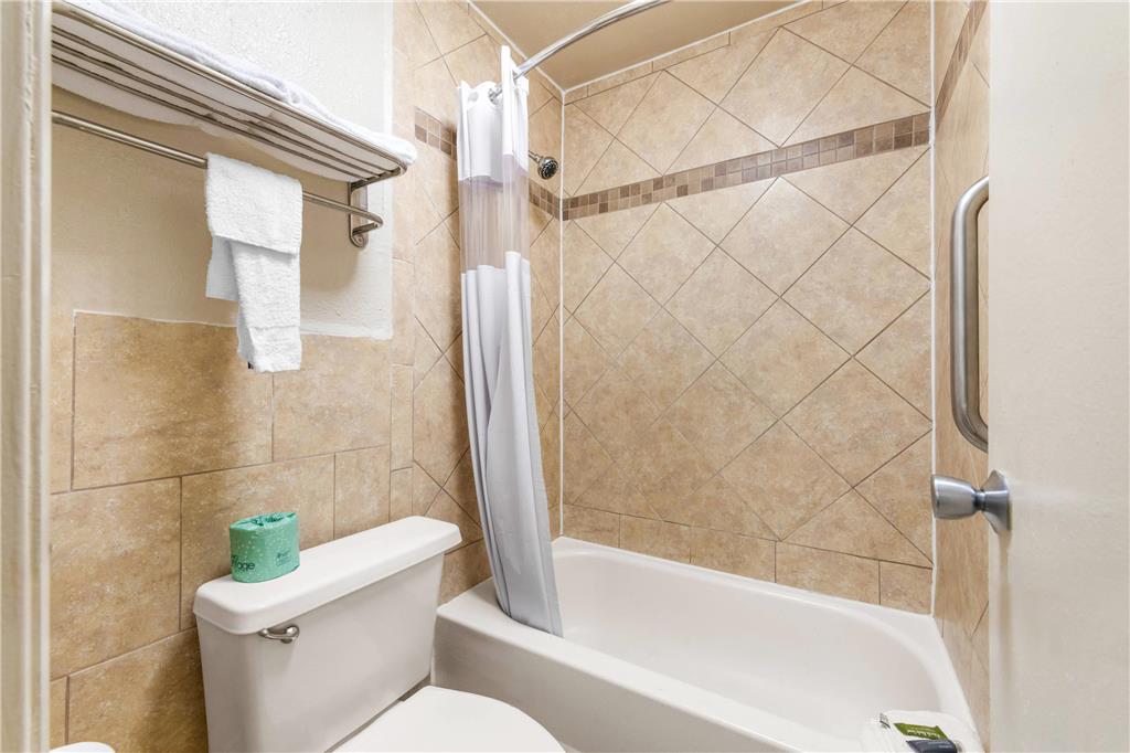 Econo Lodge Charlotte Airport - photo 18