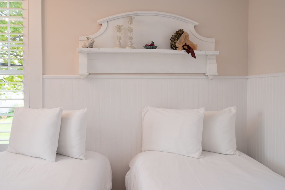 Marginal Way House Hotel - photo 7