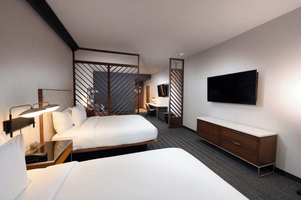 Courtyard by Marriott Charlotte Waverly - photo 4