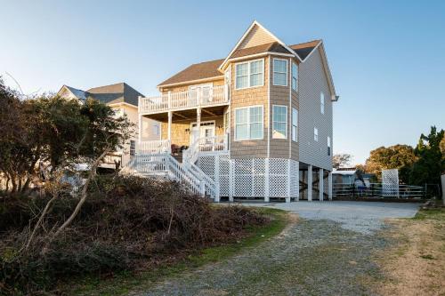 Cox Landing by Oak Island Accommodations - featured photo