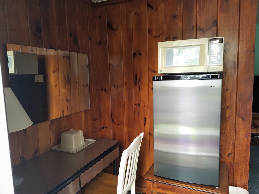 Bass River Motel - photo 10