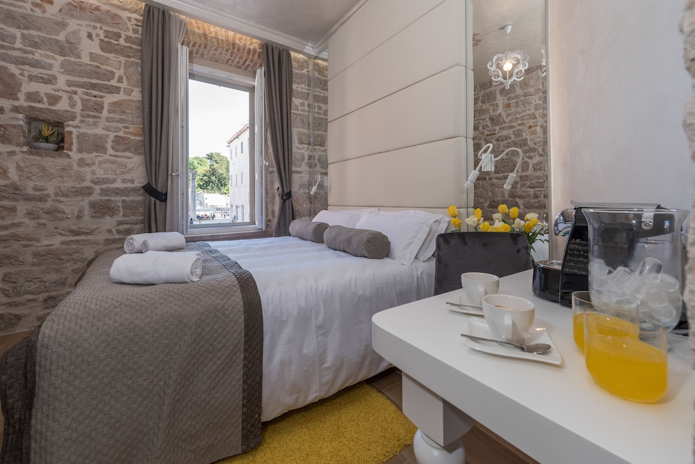 Zara Palace Design Rooms — 4-Star Luxury Hotel in Zadar, Croatia