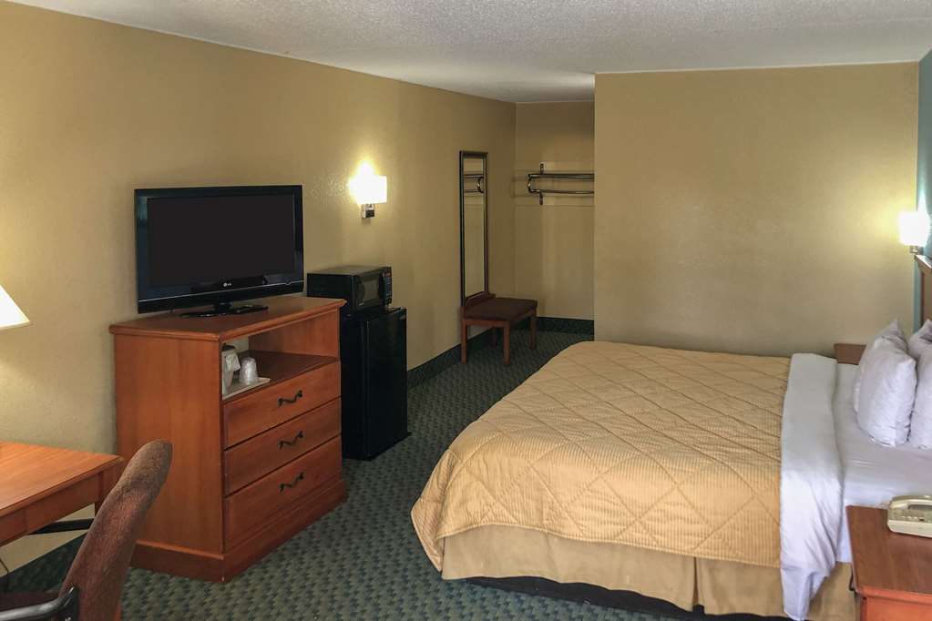 Rodeway Inn Joint Base Andrews Area - photo 7