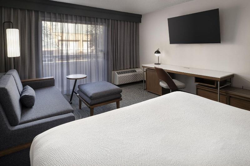 Courtyard by Marriott San Mateo Foster City - photo 111
